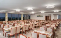 HOTEL SRI ASHVIK - servizio colazione