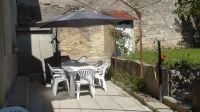 Chablis Appart Hotel dekat Camping du Serein