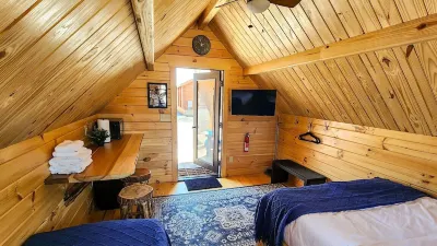 Blue Buffalo Resort Hotel dekat Harriman State Park
