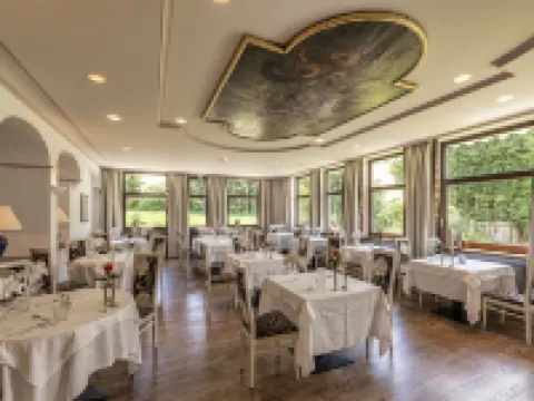 Royal Hotel Hinterhuber Hotels in Riscone