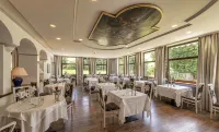 Royal Hotel Hinterhuber Hotels in Riscone