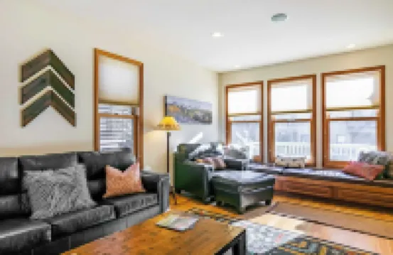 Pacific Street Townhome 514B by AvantStay Cute Townhouse in the Heart of Telluride