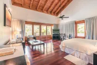 Wonderful Villa w Style at Colinas Casa de Campo