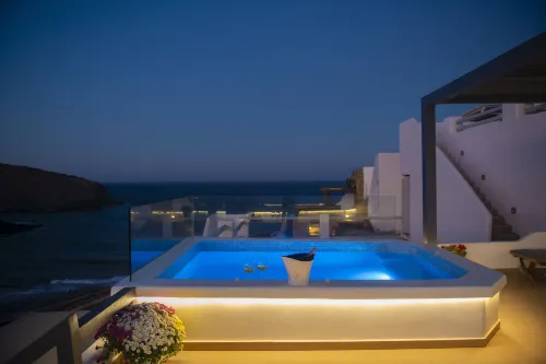 Myrsini's Luxury Suites Merchia - Bãi biển