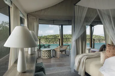 Lovango Resort + Beach Club (Private Island Resort) Hotels near Cinnamon Cay