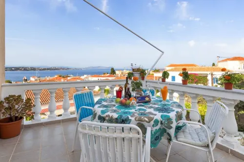 Vibrant Spetses - Mata Colorful Nest - Holiday Apartments