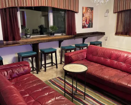 Broadway & Main Hotel Hoteles en Everett