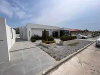 COZY VILLA Hotels in Мативидери