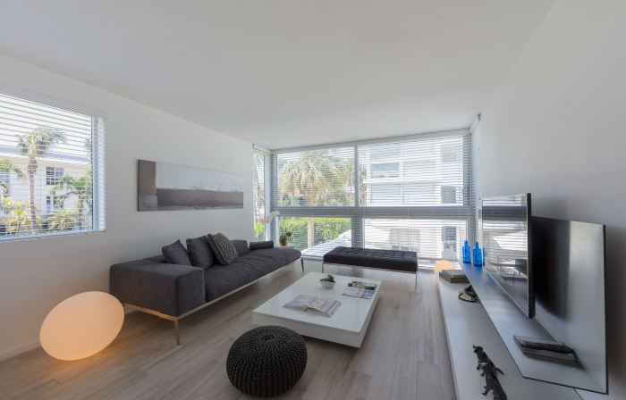 Beach Haus Key Biscayne Contemporary Apartments