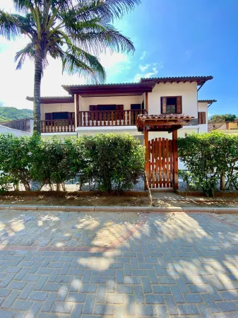 TuriHouse - Ilha Grande Отели рядом с достопримечательностью «Лопес Мендес Бич»