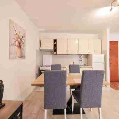 Viva - 2 Bedroom Apt in City Centar Rooms