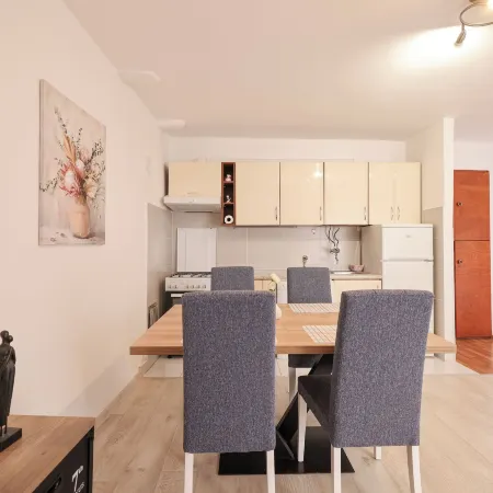 Viva - 2 Bedroom Apt in City Centar