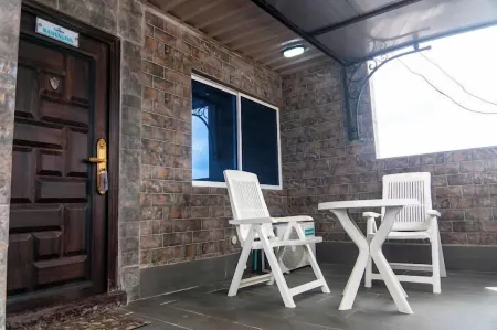 His Glory's Apartment Отели в г. Джаби