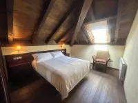 Hospedería Rural Santa Cruz Hotels in Socobio