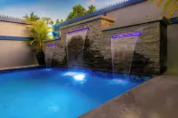 The Blue Mirage - Pools