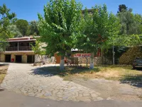 Poros Beach Hotels in Ellomeno