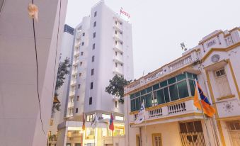 Hotel Pravasa Stay