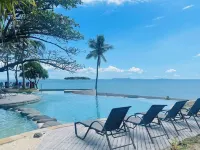 Nakelo Treasure Island Resort & Spa - Pools