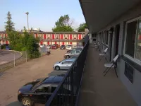 Persepolis Inn - Motels