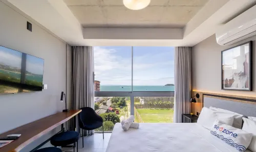 Spot Jurere Sophistication by the Sea - Spj's