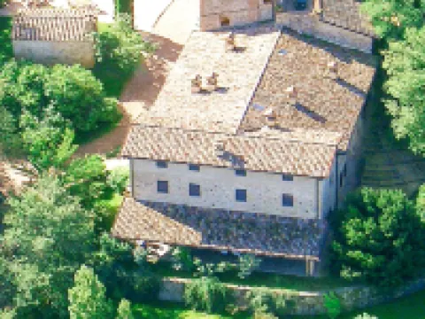 Borgo Il Poeta Hotels in Umbertide