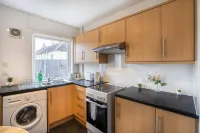 2 Bed Bungalow - Free Parking Hotels in Humbie