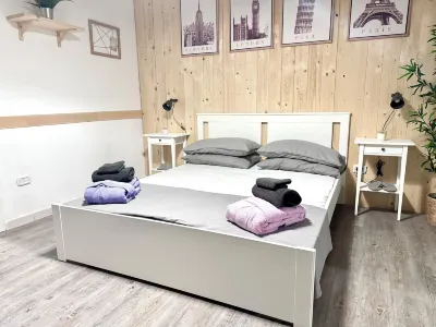 Monacos home and food Hotel a Secondigliano