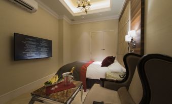 Hotel Times - Adults Only - Housity