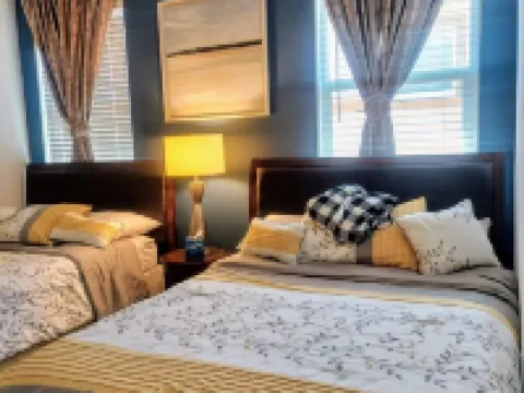 Cozy 1-Bedroom Getaway with 2 Comfy Beds – Perfect for Relaxation! Hotels in Avondale