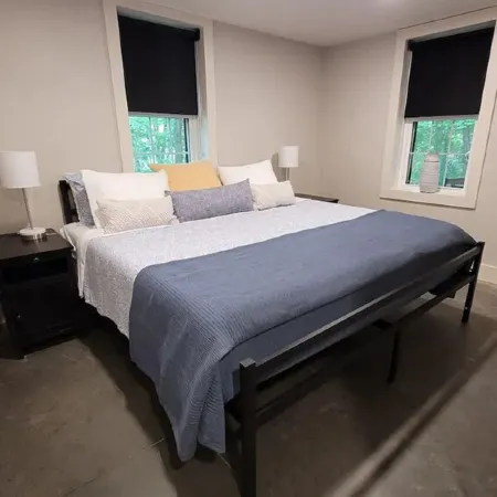 Cabin for 6 in Cuyahoga Valley National Park: Enjoy four-season comfort