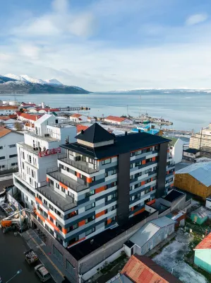 Cilene del Fuego Suites & Spa Hotels near Base Naval Ushuaia
