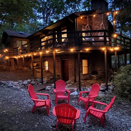This 2000 sq ft cabin is the perfect retreat!