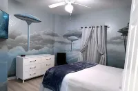 Close to Disney and Universal! Family-sized condo with pool, balcony & game room