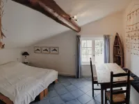 Exclusive granite villa DIRECTLY on the beach, sea and mountain panorama, pool