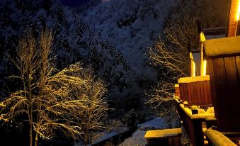Ayder Vanak Stone Suites
