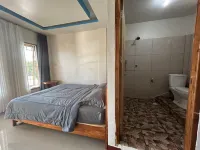 Four-G Homestay & Komodo Tour Hotel a Batu Cermin