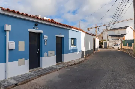 Noah's Ark by LovelyStay Отели рядом с достопримечательностью «Кашкайш»