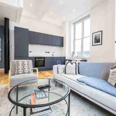 Azure Suite 1BR City Walks Others