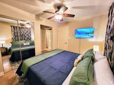 Discover Dragon Fly Hotels near Volcano Falls Miniature Golf
