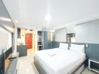 Homey and Warm Studio Apartment at Mansyur Residence - Homestays