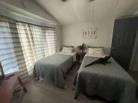 Charming 2-bedroom mobile home with WiFi and AC in Okeechobee