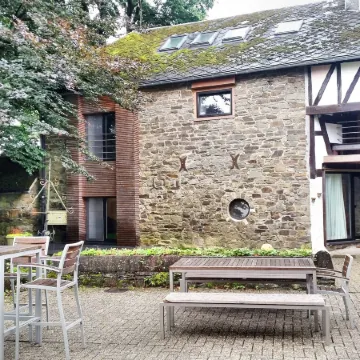 Apartment in Former Coach House