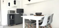 New charming sea view apartment | Walking distance to Cala Llenya