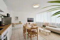 Beautiful and Spacious 4-room Apt in Wupper City Center With Kitchen, Free Wifi