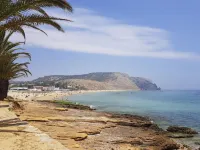 DomusIberica Casa Bonita - A/C, Wi Fi, private pool, a short walk to the beach! Hotel a Burgau