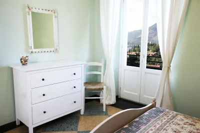 Goldenlake Apartment Castello di Vezio 주변 호텔