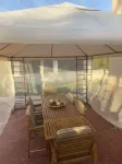 Habitación en Chalet con Piscina
