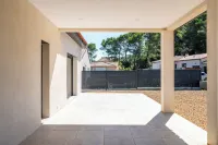 Superbe Villa Climatisée Proche Uzès, Entre Avignon et Nîmes Toutes Commodités Hotels in Connaux