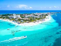 Oceanside Villa "Cozumel" with a/c pool in centro    5 min stroll to beach