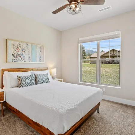 Rustic Home - Central AC, Game room, 4BR, Sleeps10